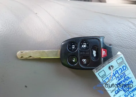 2011 Honda Odyssey Ex-L from USA, damaged, VIN 5FNRL5H6XBB053927